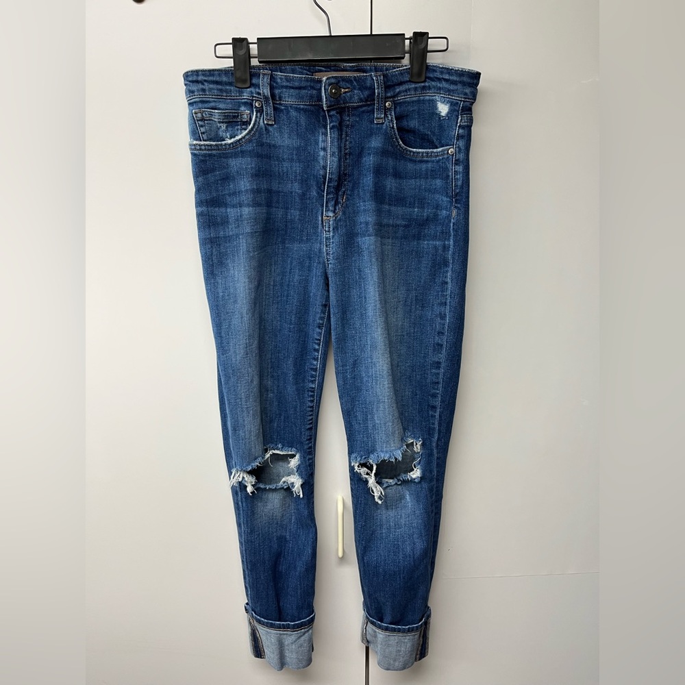 Joe’s Jeans High Rise Crop Regina Pant Jeans in Dark Wash & Distressed